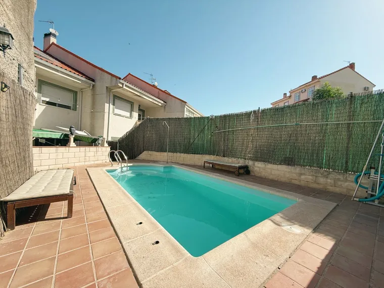 Chalet pareado de 291 m² en Campo Real en Campo Real